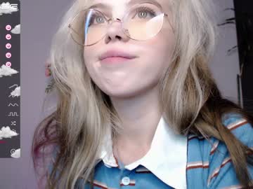 latina cam girl small_blondee image #1720973