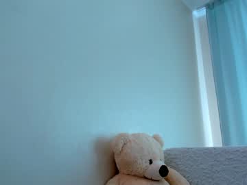 latina cam girl yana_squrel_22 image #1231318