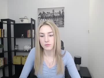 latina cam girl little_e_mily image #826188