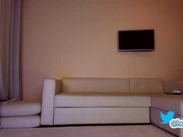 latina cam girl hollyextra image #2040769