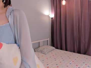 milky_winky latina cam