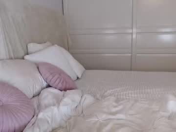 latina cam girl lilemilyy image #4441545
