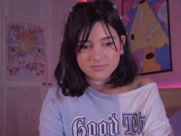 latina cam girl kittenmoon_ image #3785107