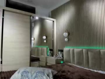 latina cam girl _mia_lee image #3565930