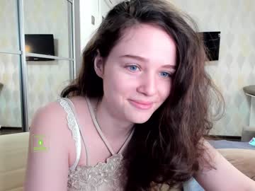 latina cam girl demurelixir image #1046988
