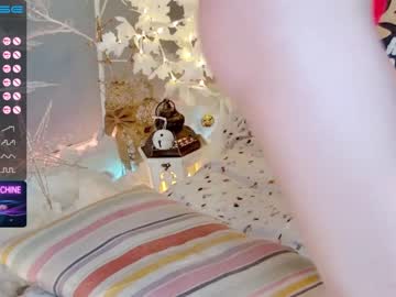 latina cam girl careful_i_bite image #2097796