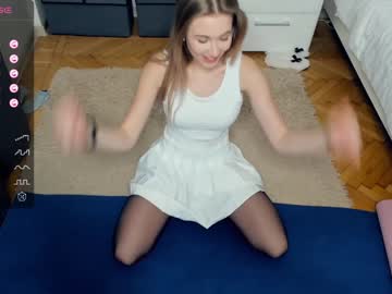 latina cam girl yasminaduncan image #4367458