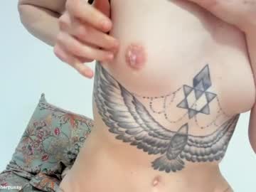 latina cam girl kosherpussy image #2331428