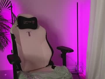 latina cam girl strawberryjamx image #2648103