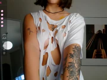latina cam girl lisagethigh image #3460556