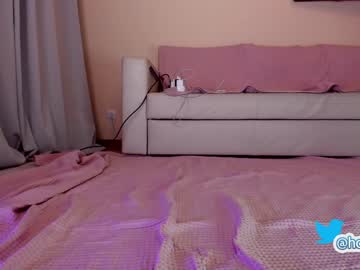 latina cam girl hollyextra image #1945040
