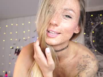 latina cam girl artease image #3695390