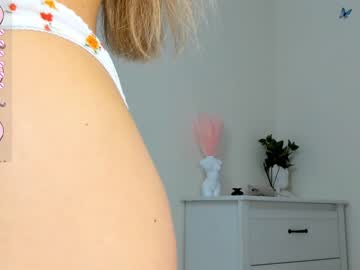 latina cam girl molly__meow image #4478796