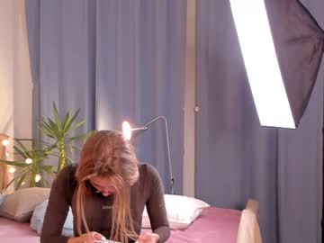latina cam girl linellali image #1839563