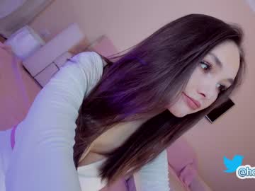 latina cam girl hollyextra image #1935201