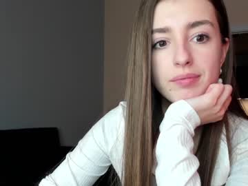 latina cam girl coy_amina_ image #2341424