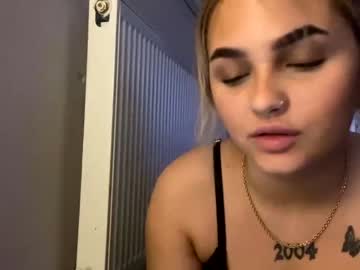 emwoods latina cam