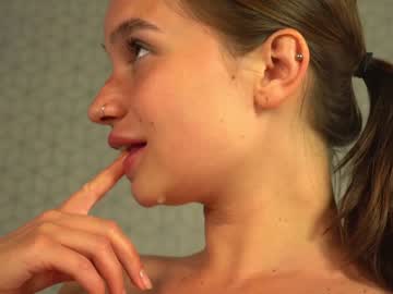 latina cam girl katymolly image #3091120