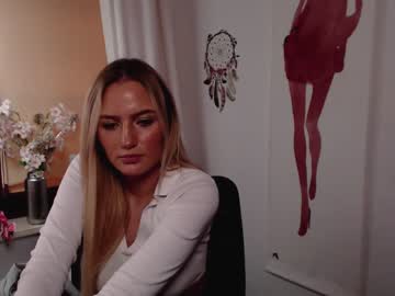 latina cam girl shy_zorii image #1054467