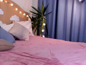 latina cam girl linellali image #1791476