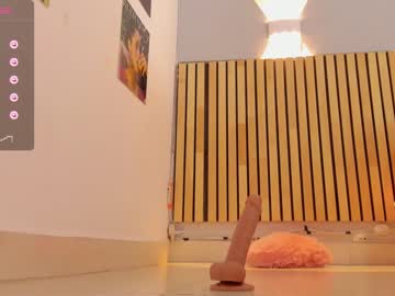 latina cam girl little_effy18 image #3583252