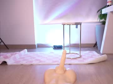 latina cam girl lau__1 image #4571691