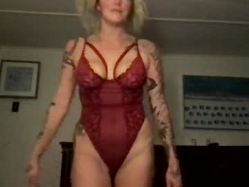 latina cam girl tatted_milf_94 image #540525
