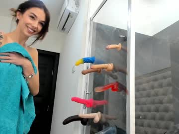 latina cam girl hotfallingdevil image #2554529