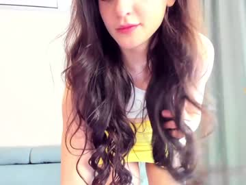 latina cam girl elaanna image #3608589
