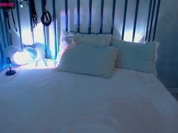 latina cam girl juliabeng1 image #1820421