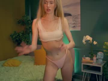latina cam girl lolly_bella_ image #226709