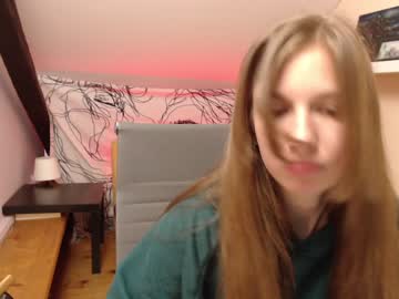 latina cam girl suziii_ image #2744676