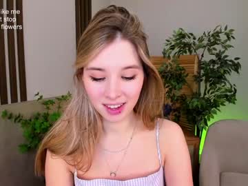latina cam girl milablush image #2384210