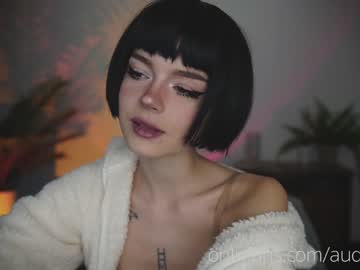 latina cam girl auddicted image #177124