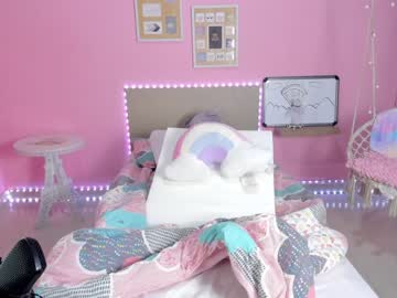latina cam girl little_effy18 image #1546026