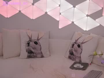 latina cam girl taanni_bc image #3560427