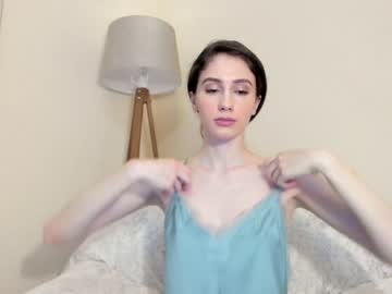 latina cam girl snowww_white image #3194040