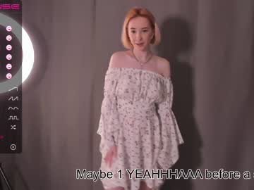 latina cam girl whitee_angel image #2283566