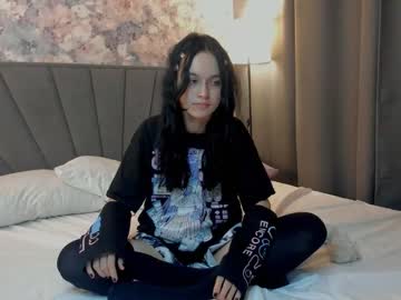 latina cam girl irisbroyn image #3447374