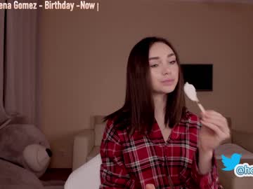 latina cam girl hollyextra image #821037