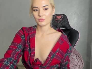 latina cam girl adriana_ferrari image #71985