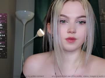 latina cam girl small_blondee image #4346498