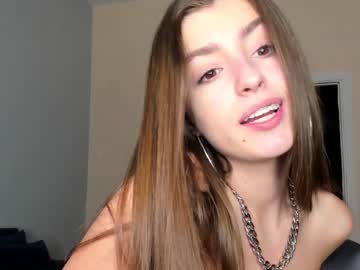 latina cam girl coy_amina_ image #2408510