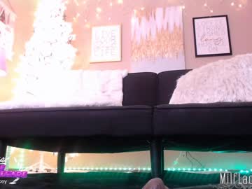 latina cam girl milf_lacey image #529883