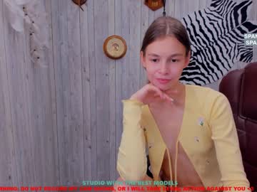latina cam girl shy__mia image #63316