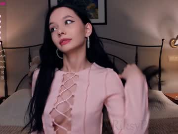 latina cam girl riskyproject image #2946708