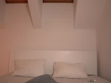 latina cam girl aria_diaz image #4406733