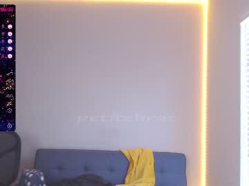 latina cam girl petitebrat image #1835375