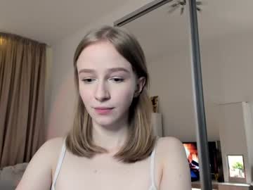 latina cam girl happiness_s image #3921713