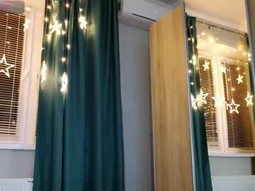 latina cam girl small_blondee image #3808046